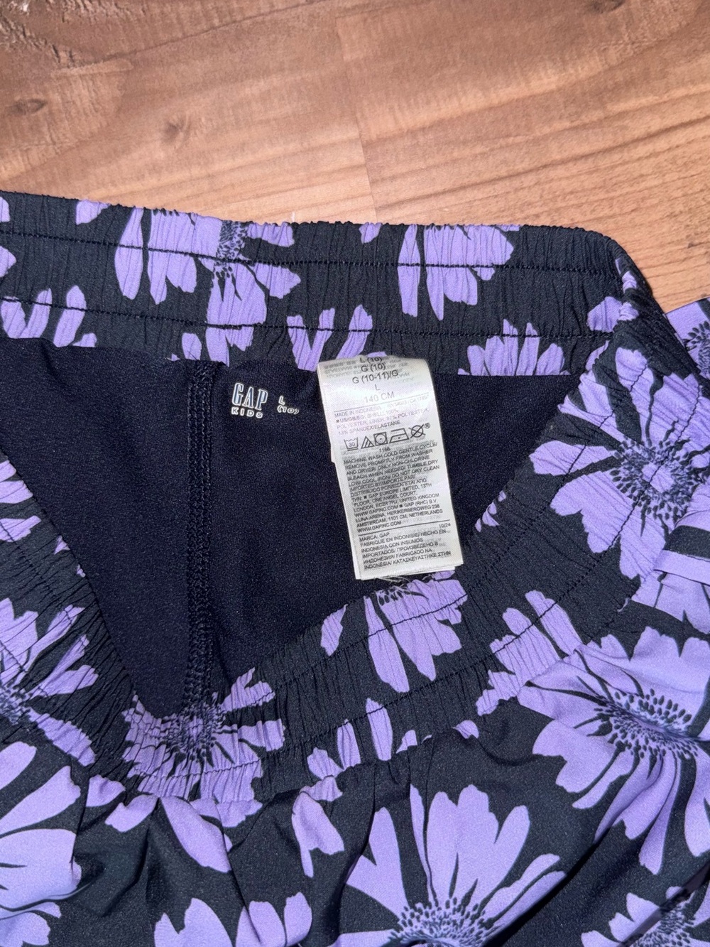 GAP Black Athletic Shorts with Purple Daisy Print - Picture 4 of 4